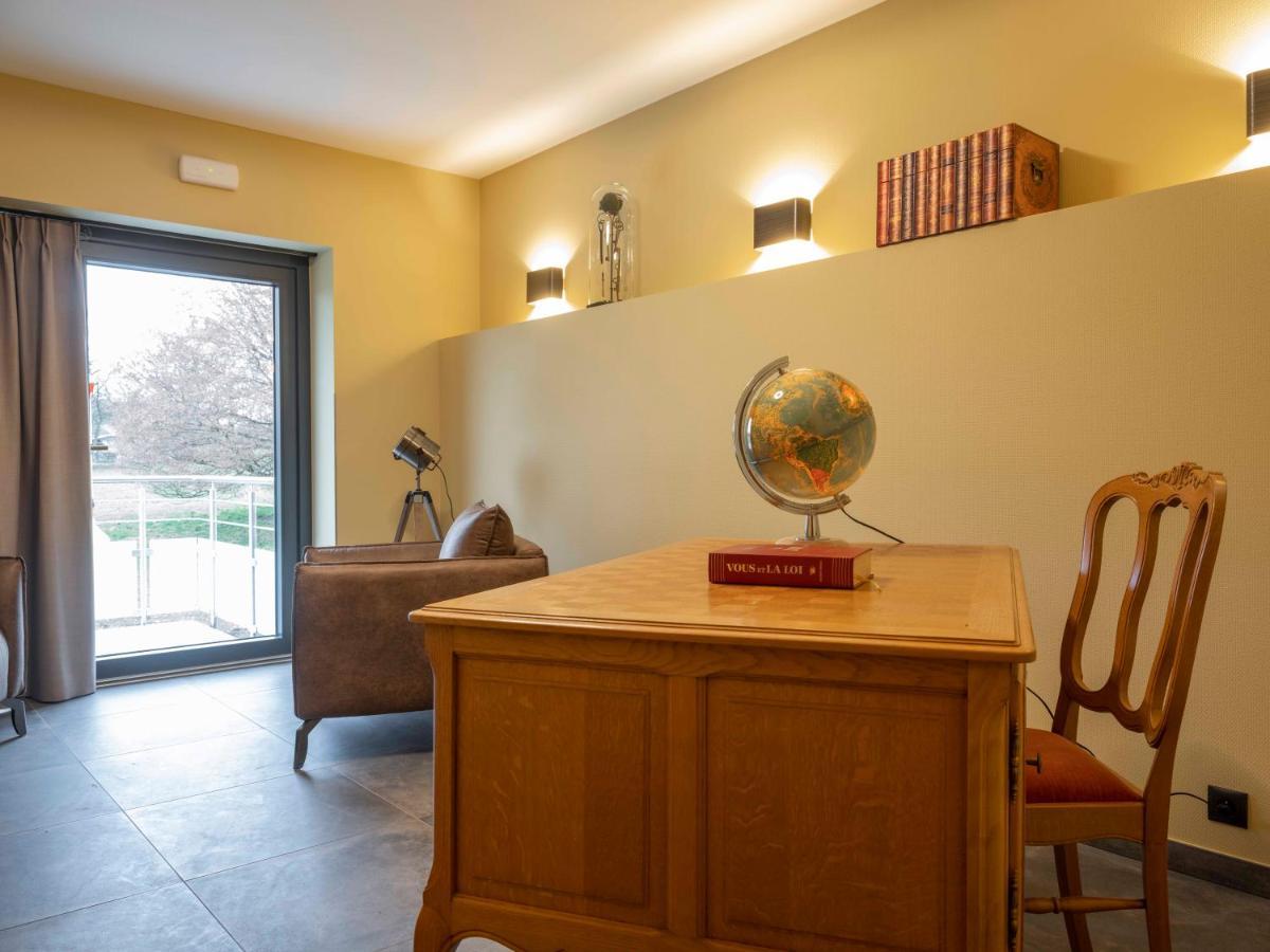 La Maison Du Notaire - Gite 18 Personnes Houffalize Bagian luar foto